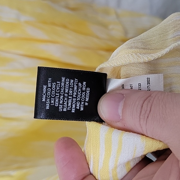 Washable Gauze Smocked Yoke top, Torrid, 2x, yellow - Picture 4 of 4